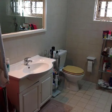 Amazingly Located House With Table Tennis And Table Soccer Prázdninový dům Saint Julian's