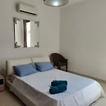 Amazingly Located House With Table Tennis And Table Soccer *